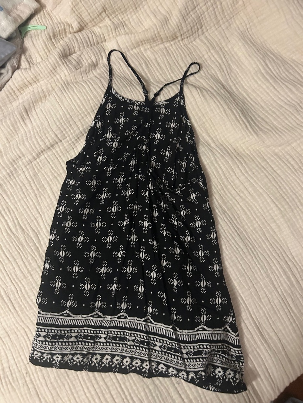 Cute old navy tank top with geometrical star print
